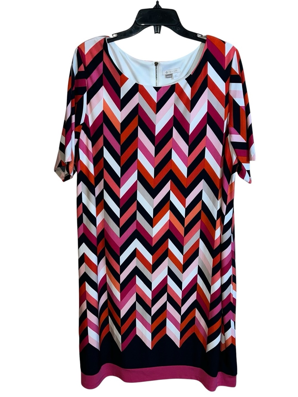 Signature Camryn Chevron-Patterned  Short Sleeve Shift Dress Women’s 18W